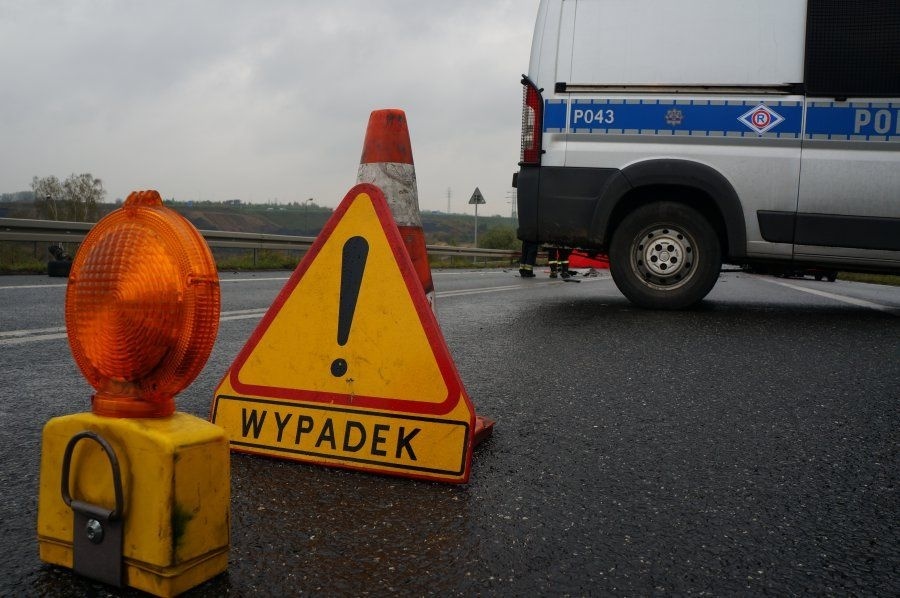 Zderzenie małego rowerzysty z samochodem