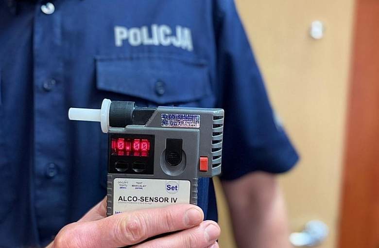 Kolejni nietrzeźwi kierowcy w rękach policjantów