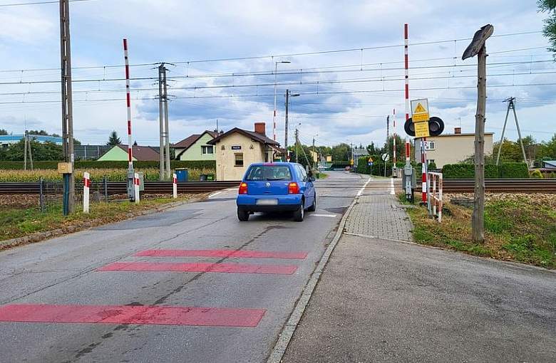 Zbliża się największa kolejowa inwestycja na naszym terenie. Czy przejazd kolejowy w ciągu ulicy Hallera zostanie zlikwidowany?