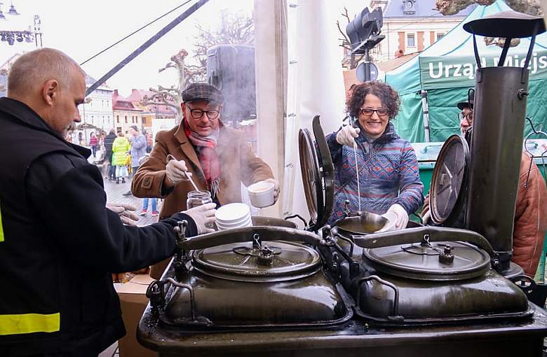 Zupa Wigilijna będzie serwowana na rynku, trafi też do jadłodzielni